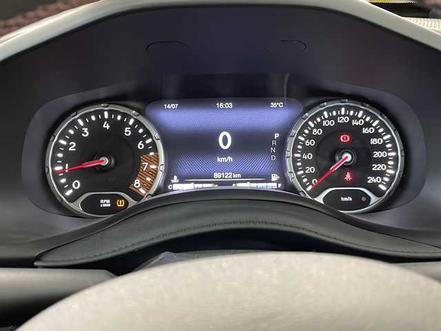 クライスラー・ジープ ジープ レネゲード トレイルホーク 新潟県 2021(令3)年 9万km 白 4WD/純正メモリナビ/BT/AUX/USB/フルセグテレビ/バックカメラ/ETC2.0/レーンキープアシスト/クルーズコントロール/コーナーセンサー/スマートキー/プッシュスタート/LEDヘッドライト/オートライト/フォグランプ/社外17インチアルミホイール/純正17インチAW夏タイヤ車載