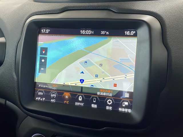 クライスラー・ジープ ジープ レネゲード トレイルホーク 新潟県 2021(令3)年 9万km 白 4WD/純正メモリナビ/BT/AUX/USB/フルセグテレビ/バックカメラ/ETC2.0/レーンキープアシスト/クルーズコントロール/コーナーセンサー/スマートキー/プッシュスタート/LEDヘッドライト/オートライト/フォグランプ/社外17インチアルミホイール/純正17インチAW夏タイヤ車載