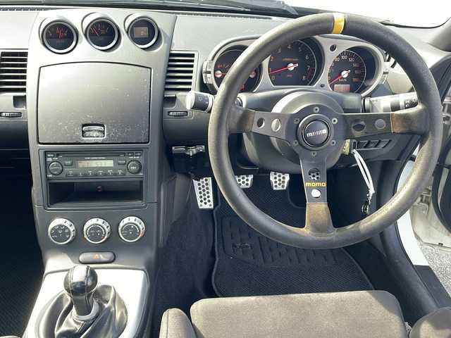 日産 フェアレディ Ｚ 三重県 2005(平17)年 11.7万km 白 momoステアリング/RECAROスポーツシート/Tommykaira社外マフラー/3連メーター/アルミブレーキアクセルペダル/LEDルームランプ/afaエアクリーナー/純正オーディオ