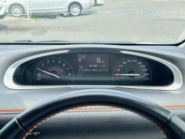 トヨタ シエンタ G クエロ 宮城県 2017(平29)年 5.2万km ホワイトパールクリスタルシャイン シートヒーター（運転席/助手席）/＝＝＝/セーフティセンスC/・プリクラッシュセーフティ/・レーンディパーチャーアラート/・オートハイビーム/先行車発進告知機能/社外ナビ（CN-HW531D）/・CD/DVD/・フルセグTV/ETC/両側パワースライドドア/ハーフレザーシート/革巻きステアリング/LEDヘッドランプ/フォグランプ/オートライト/スマートキー＆プッシュスタート/スペアキー/電動格納ミラー/純正フロアマット/Wエアバッグ