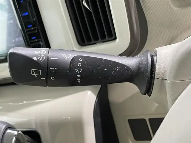 ダイハツ ムーヴ キャンバス X LTD メイクアッフ SA Ⅱ 鹿児島県 2017(平29)年 3.9万km パールホワイトⅢ/ナチュラルベージュマイカメタリック 2トーン 社外ナビ【ＭＤＶＤ５０４ＢＴＷ】　/フルセグＴＶ　/Ｂｌｕｅｔｏｏｔｈ　/バックカメラ　/スマートアシストII　/両側パワースライドドア　/コーナーセンサー　/ハロゲンヘッドライト　/純正ドアバイザー　/ＥＴＣ　/レザー調シートカバー【Clazzio】/禁煙