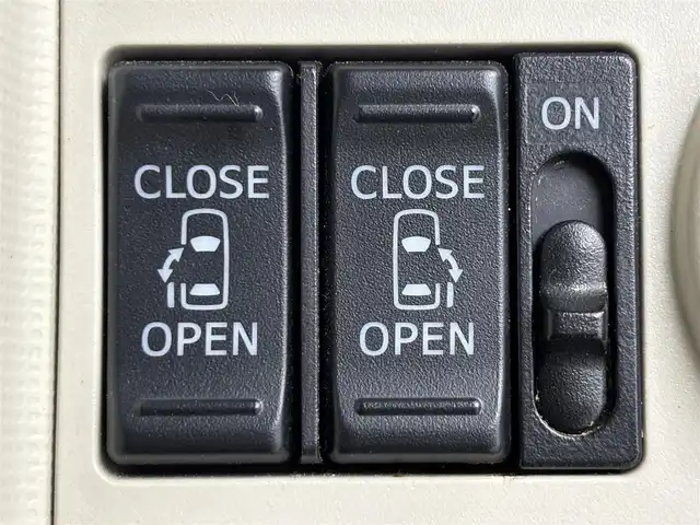 ダイハツ ムーヴ キャンバス X LTD メイクアッフ SA Ⅱ 山口県 2017(平29)年 3.9万km パールホワイトⅢ/ナチュラルベージュマイカメタリック 2トーン 社外ナビ／フルセグＴＶ　/バックカメラ　/ＥＴＣ　/コーナーセンサー　/衝突被害軽減ブレーキ　/横滑り防止装置　/アイドリングストップ　/両側電動スライドドア　/プッシュスタート　/スマートキー　/電動格納式ドアミラー