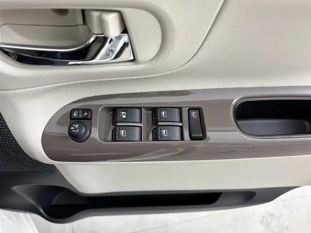 ダイハツ ムーヴ キャンバス X LTD メイクアッフ SA Ⅱ 山口県 2017(平29)年 3.9万km パールホワイトⅢ/ナチュラルベージュマイカメタリック 2トーン 社外ナビ／フルセグＴＶ　/バックカメラ　/ＥＴＣ　/コーナーセンサー　/衝突被害軽減ブレーキ　/横滑り防止装置　/アイドリングストップ　/両側電動スライドドア　/プッシュスタート　/スマートキー　/電動格納式ドアミラー