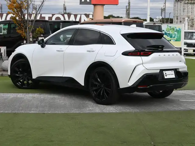 トヨタ クラウン スポーツ Z 千葉県 2024(令6)年 2万km プレシャスホワイトパール Toyota Safety Sense/・プリクラッシュセーフティ/・レーンディパーチャーアラート/・オートハイビーム/・レーダークルーズコントロール/・ブラインドスポットモニター/トヨタチームメイト/・アドバンスドパーク/ヘッドアップディスプレイ/デジタルインナーミラー/パノラマルーフ/ブラックレザーシート/前席パワーシート/エアシート/シートヒーター/置くだけ充電/純正コネクティッドナビ/地デジTV/【Bluetooth接続】/【Apple CarPlay　Android Auto対応】/パノラミックビューモニター/リバース連動ドアミラー（左/右）/ドライブレコーダー/革巻きステアリング/ステアリングスイッチ/ETC（2.0）/LEDヘッドライト/フォグライト/ウインカーミラー/クリアランスソナー/純正21インチアルミホイル/サイド/カーテンエアバッグ/スマートキー