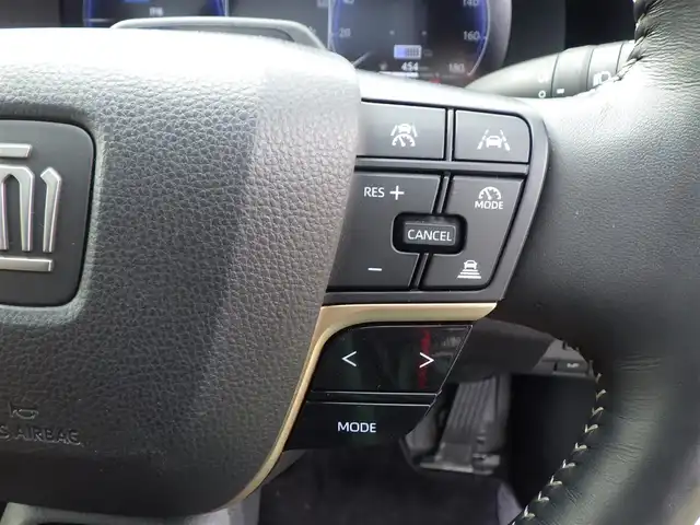 トヨタ クラウン スポーツ Z 千葉県 2024(令6)年 2万km プレシャスホワイトパール Toyota Safety Sense/・プリクラッシュセーフティ/・レーンディパーチャーアラート/・オートハイビーム/・レーダークルーズコントロール/・ブラインドスポットモニター/トヨタチームメイト/・アドバンスドパーク/ヘッドアップディスプレイ/デジタルインナーミラー/パノラマルーフ/ブラックレザーシート/前席パワーシート/エアシート/シートヒーター/置くだけ充電/純正コネクティッドナビ/地デジTV/【Bluetooth接続】/【Apple CarPlay　Android Auto対応】/パノラミックビューモニター/リバース連動ドアミラー（左/右）/ドライブレコーダー/革巻きステアリング/ステアリングスイッチ/ETC（2.0）/LEDヘッドライト/フォグライト/ウインカーミラー/クリアランスソナー/純正21インチアルミホイル/サイド/カーテンエアバッグ/スマートキー