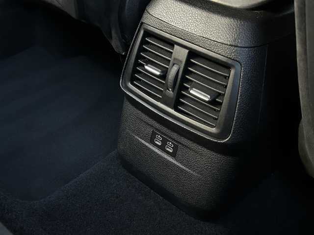 ＢＭＷ ２１８ｄ xDriveアクティブツアラーMスポーツ 長野県 2019(平31)年 3万km サファイアブラックP インテリジェントセーフティ/　純正ＨＤＤナビ　/　バックカメラ/　パークディスタンスコントロール/　パワーバックドア/　ＬＥＤヘッドライト/　シートヒーター/　ＬＩＭコントロール/　前後ドラレコ/　ミラーＥＴＣ/　純正ドアバイザー/　パドルシフト/　アイドリングストップ/　USB3.0/　保証書・取説・スペアキー