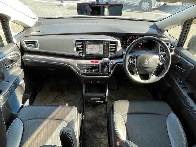 ホンダ オデッセイ アブソルート 宮城県 2013(平25)年 7.2万km プレミアムヴィーナスブラックP 登録時走行距離71944km/純正HDDナビ/フルセグTV/CD/DVD/Bluetooth/HDMI/USB/両側パワースライド/アイドリングストップ/横滑り防止装置/クルーズコントロール/オートライト/プッシュスタート/スマートキー/スペアキー×１/社外ドリンクホルダー/バックカメラ/衝突軽減ブレーキ/パドルシフト/ステアリングリモコン/2列目キャプテンシート/ウォークスルー/純正フロアマット/LEDヘッドライト/フォグランプ/電動格納ミラー/純正アルミホイール