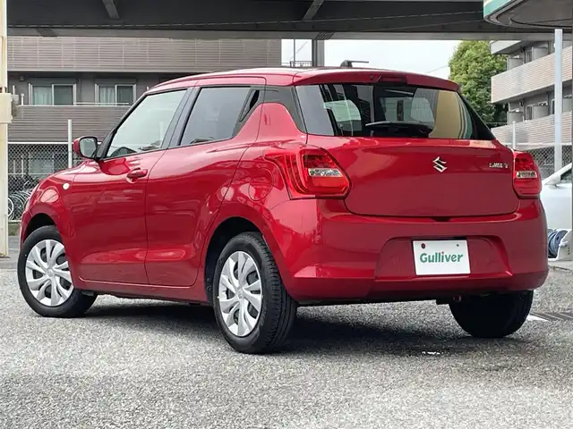 スズキ スイフト XG 千葉県 2022(令4)年 2.5万km バーニングレッドPM オーディオレス車両/ETC/D席シートヒーター/プッシュスタート/ハロゲンライト/オートライト/ヘッドライトレベライザー/横滑り防止装置/電格ミラー/純正フロアマット/純正ホイールキャップ