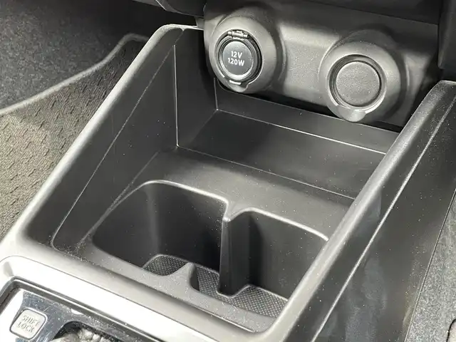 スズキ スイフト XG 千葉県 2022(令4)年 2.5万km バーニングレッドPM オーディオレス車両/ETC/D席シートヒーター/プッシュスタート/ハロゲンライト/オートライト/ヘッドライトレベライザー/横滑り防止装置/電格ミラー/純正フロアマット/純正ホイールキャップ