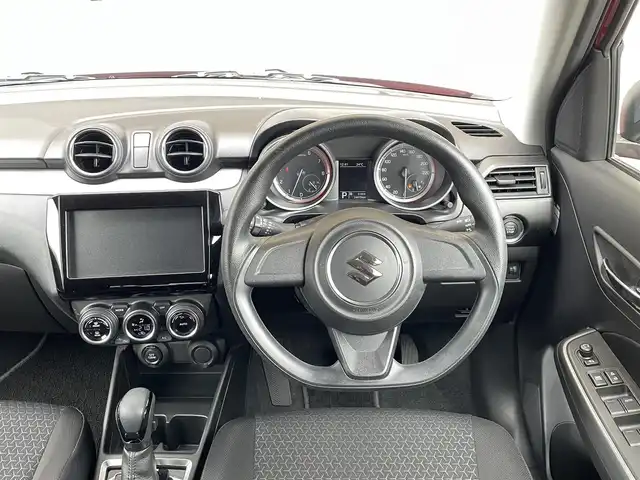 スズキ スイフト XG 千葉県 2022(令4)年 2.5万km バーニングレッドPM オーディオレス車両/ETC/D席シートヒーター/プッシュスタート/ハロゲンライト/オートライト/ヘッドライトレベライザー/横滑り防止装置/電格ミラー/純正フロアマット/純正ホイールキャップ
