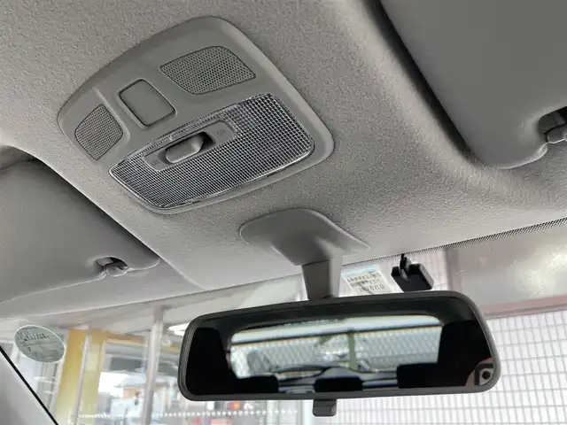 スズキ スイフト XG 千葉県 2022(令4)年 2.5万km バーニングレッドPM オーディオレス車両/ETC/D席シートヒーター/プッシュスタート/ハロゲンライト/オートライト/ヘッドライトレベライザー/横滑り防止装置/電格ミラー/純正フロアマット/純正ホイールキャップ