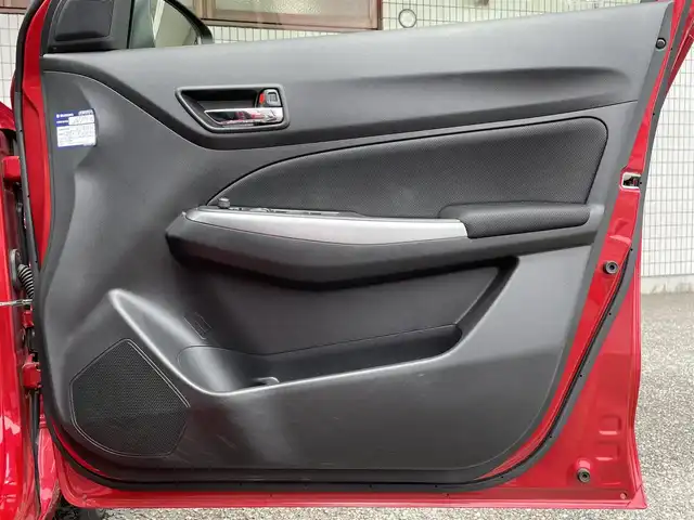 スズキ スイフト XG 千葉県 2022(令4)年 2.5万km バーニングレッドPM オーディオレス車両/ETC/D席シートヒーター/プッシュスタート/ハロゲンライト/オートライト/ヘッドライトレベライザー/横滑り防止装置/電格ミラー/純正フロアマット/純正ホイールキャップ