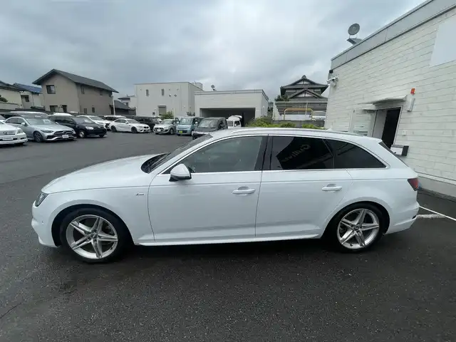 アウディ Ａ４ 2.0TFSIスポーツ S ライン PKG 神奈川県 2019(平31)年 5.2万km グレイシアホワイトメタリック メーカーオプション/アシスタンスパッケージ/・アウディプレセンスリア/・アウディサイドアシスト/・パークアシスト/・サラウンドビューカメラ/・リアサイドエアバック/バーチャルコックピット/マトリクスLEDライト//純正ナビ/・Bluetoothオーディオ/・DVD再生/・フルセグTV/ハーフレザーシート/・前席パワーシート/・前席シートヒーター/運転支援機能/・アダプティブクルーズコントロール/・アウディプレセンス/・アクティブレーンアシスト/ビルトイン２．０ETC/スマートキーX2/新車時手帳、取説