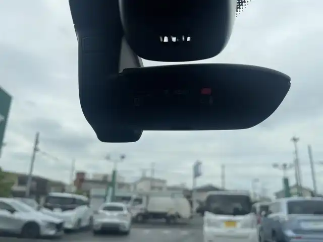 アウディ Ａ４ 2.0TFSIスポーツ S ライン PKG 神奈川県 2019(平31)年 5.2万km グレイシアホワイトメタリック メーカーオプション/アシスタンスパッケージ/・アウディプレセンスリア/・アウディサイドアシスト/・パークアシスト/・サラウンドビューカメラ/・リアサイドエアバック/バーチャルコックピット/マトリクスLEDライト//純正ナビ/・Bluetoothオーディオ/・DVD再生/・フルセグTV/ハーフレザーシート/・前席パワーシート/・前席シートヒーター/運転支援機能/・アダプティブクルーズコントロール/・アウディプレセンス/・アクティブレーンアシスト/ビルトイン２．０ETC/スマートキーX2/新車時手帳、取説