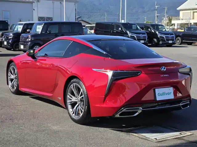 レクサス ＬＣ 500h Lパッケージ 鹿児島県 2018(平30)年 2.5万km ラディアントレッドコントラストレイヤリング レクサスセーフティシステムプラス/レーダークルーズコントロール　/ガラスパノラマルーフ　/純正ＯＰ前方ドライブレコーダー　/純正ＳＤナビ　/Ｂｌｕｅｔｏｏｔｈオーディオ　　/バックカメラ　/Ｄ＋Ｎ席パワーシート　/Ｄ＋Ｎ席シートヒーター/D+N席シートベンチレーション/ステアリングヒーター/前後コーナーセンサー/ビルトインETC2.0/純正アルミホイール(20インチ)/横滑り防止装置/レーンキープアシスト/エアバック(W+サイド)/カーテンエアバッグ/プッシュスタート/スマートキー