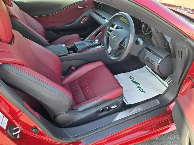 レクサス ＬＣ 500h Lパッケージ 鹿児島県 2018(平30)年 2.5万km ラディアントレッドコントラストレイヤリング レクサスセーフティシステムプラス/レーダークルーズコントロール　/ガラスパノラマルーフ　/純正ＯＰ前方ドライブレコーダー　/純正ＳＤナビ　/Ｂｌｕｅｔｏｏｔｈオーディオ　　/バックカメラ　/Ｄ＋Ｎ席パワーシート　/Ｄ＋Ｎ席シートヒーター/D+N席シートベンチレーション/ステアリングヒーター/前後コーナーセンサー/ビルトインETC2.0/純正アルミホイール(20インチ)/横滑り防止装置/レーンキープアシスト/エアバック(W+サイド)/カーテンエアバッグ/プッシュスタート/スマートキー