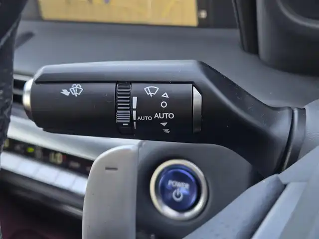 レクサス ＬＣ 500h Lパッケージ 鹿児島県 2018(平30)年 2.5万km ラディアントレッドコントラストレイヤリング レクサスセーフティシステムプラス/レーダークルーズコントロール　/ガラスパノラマルーフ　/純正ＯＰ前方ドライブレコーダー　/純正ＳＤナビ　/Ｂｌｕｅｔｏｏｔｈオーディオ　　/バックカメラ　/Ｄ＋Ｎ席パワーシート　/Ｄ＋Ｎ席シートヒーター/D+N席シートベンチレーション/ステアリングヒーター/前後コーナーセンサー/ビルトインETC2.0/純正アルミホイール(20インチ)/横滑り防止装置/レーンキープアシスト/エアバック(W+サイド)/カーテンエアバッグ/プッシュスタート/スマートキー