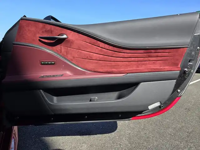 レクサス ＬＣ 500h Lパッケージ 鹿児島県 2018(平30)年 2.5万km ラディアントレッドコントラストレイヤリング レクサスセーフティシステムプラス/レーダークルーズコントロール　/ガラスパノラマルーフ　/純正ＯＰ前方ドライブレコーダー　/純正ＳＤナビ　/Ｂｌｕｅｔｏｏｔｈオーディオ　　/バックカメラ　/Ｄ＋Ｎ席パワーシート　/Ｄ＋Ｎ席シートヒーター/D+N席シートベンチレーション/ステアリングヒーター/前後コーナーセンサー/ビルトインETC2.0/純正アルミホイール(20インチ)/横滑り防止装置/レーンキープアシスト/エアバック(W+サイド)/カーテンエアバッグ/プッシュスタート/スマートキー