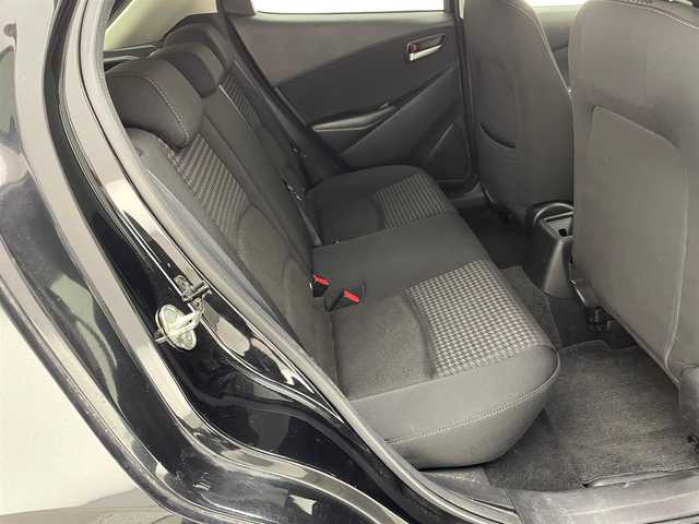 マツダ デミオ 13S 兵庫県 2018(平30)年 6.4万km ジェットブラックマイカ 純正SDナビ/（CD/DVD/Bluetooth/フルセグTV）/スマートシティーブレーキサポート/i-STOP/横滑り防止装置/カーテンエアバッグ/ブラインドスポットモニター/シートヒーター（D/N席）/LEDヘッドライト/オートライト/ETC/前方ドライブレコーダー/純正フロアマット/ドアバイザー/スマートキー/アイドリングストップ/スペアキー1本