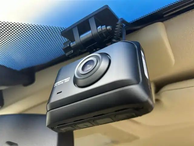 トヨタ クラウン ハイブリッド ロイヤルサルーンG 埼玉県 2014(平26)年 10.2万km ホワイトパールクリスタルシャイン 純正８型ナビ　フルセグＴＶ　Ｂｌｕｅｔｏｏｔｈ　バックカメラ　サンルーフ　ハンドルヒーター　シートヒーター　メモリー機能付きパワーシート　レーダークルーズコントロール　コーナーセンサー　ＥＴＣ２．０