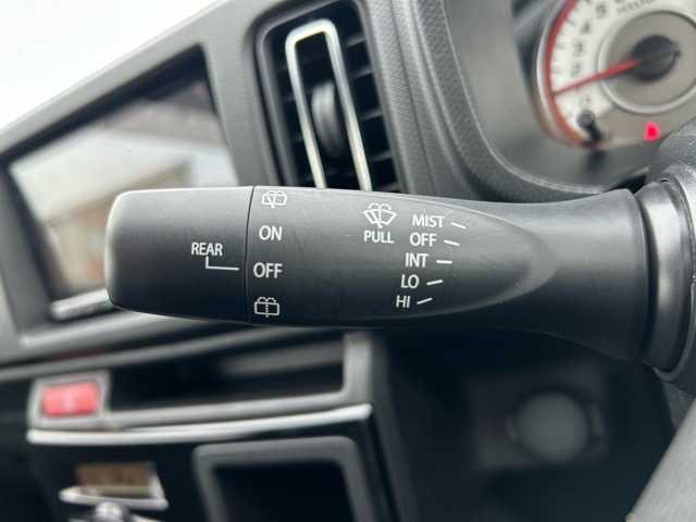 スズキ アルト ワークス 千葉県 2016(平28)年 4.3万km スチールシルバーM 社外メモリナビ/Bluetooth/CD/DVD/フルセグTV/ETC/スマートキー/スペアキー×１/プッシュスタート/ステアリングスイッチ/ウインカーミラー/オートライト/純正15インチアルミホイール/純正フロアマット/純正ドアバイザー/保証書・取扱説明書