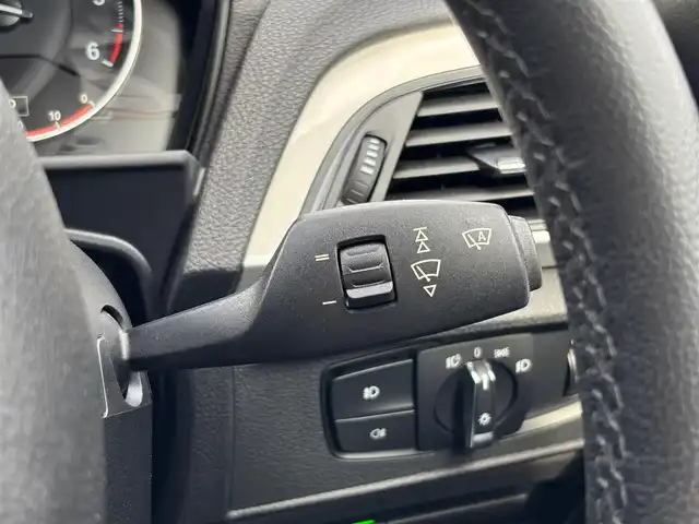 ＢＭＷ １１８ｄ スタイル 山梨県 2016(平28)年 3.8万km サファイアブラックP インテリジェントS/黒白半革/クルコン /純正HDDナビ /LED /純正１６ＡＷ/ＡＡＣ/ミラー型ＥＴＣ/ＣＤ/ＤＶＤ/ＢＴ/オートライト/取説
