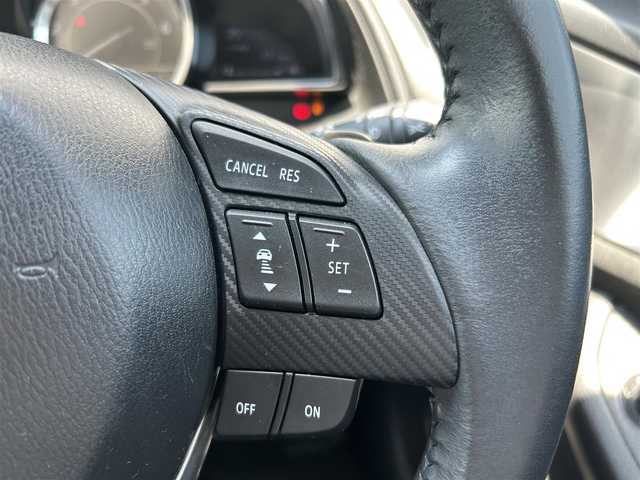 マツダ ＣＸ－３ XD ツーリング Lパッケージ 滋賀県 2016(平28)年 4.2万km ディープクリスタルブルーマイカ ディーゼル/２WD/純正ナビ（地図SDなし）/(AM/FM/フルセグ/Bluetooth/USB/CD/DVD/AUX)/バックカメラ/ヘッドアップディスプレイ/レーダークルーズコントロール/レーントレーシングアシスト/プリクッラッシュ/オートハイビーム/革巻きステアリング/ステアリングスイッチ/革シート/シートヒーター/オートライト/ETC/フロアマット/電動格納ミラー/ドアバイザー/プッシュスタート