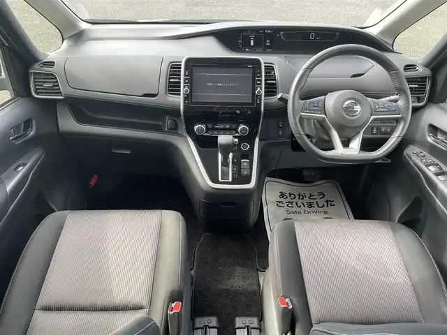 日産 セレナ ハイウェイスター Vセレクション 熊本県 2017(平29)年 7.1万km シャイニングブルー 純正ナビ　BT/CD/DVD/AM/FM/・フルセグTV/Bカメラ/・全方位カメラ/プロパイロット/・車線逸脱警報システム/・エマージェンシーブレーキ/・オートクルーズコントロール/・ふらつき警報/・標識検知システム/インテリジェントルームミラー/ビルトインETC/電子パーキングブレーキ/・オートブレーキホールド/革巻きステアリング/・ステアリングリモコン/電動格納ミラー/・ミラーウインカー/純正フロアマット/純正ドアバイザー