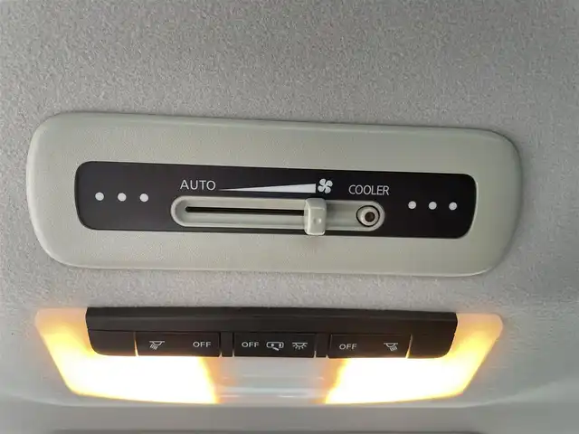日産 セレナ ハイウェイスター Vセレクション 熊本県 2017(平29)年 7.1万km シャイニングブルー 純正ナビ　BT/CD/DVD/AM/FM/・フルセグTV/Bカメラ/・全方位カメラ/プロパイロット/・車線逸脱警報システム/・エマージェンシーブレーキ/・オートクルーズコントロール/・ふらつき警報/・標識検知システム/インテリジェントルームミラー/ビルトインETC/電子パーキングブレーキ/・オートブレーキホールド/革巻きステアリング/・ステアリングリモコン/電動格納ミラー/・ミラーウインカー/純正フロアマット/純正ドアバイザー