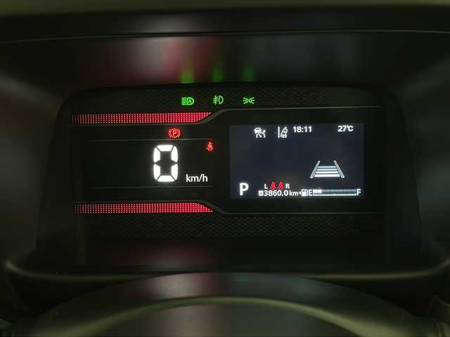 スズキ スペーシア カスタム HYBRID XS 宮崎県 2024(令6)年 0.4万km ピュアホワイトP 禁煙車/衝突被害軽減ブレーキ/純正9型ディスプレイオーディオナビTV/（Bluetooth/USB/HDMI/FMAM/フルセグTV)/純正LEDオートライト/純正LEDフォグ/純正15インチアルミ/純正エアロ/純正ルーフエンドスポイラー/両側電動スライドドア/アダプティブクルーズコントロール/レーンディパーチャーアラート/クリアランスソナー/ヘッドアップディスプレイ/エネチャージ/オートエアコン/前席シートヒーター/ステアリングヒーター/ハーフレザーシート/本革巻ハンドル/スマートキー/プッシュエンジンスタート/新車時保証書/取扱い説明書