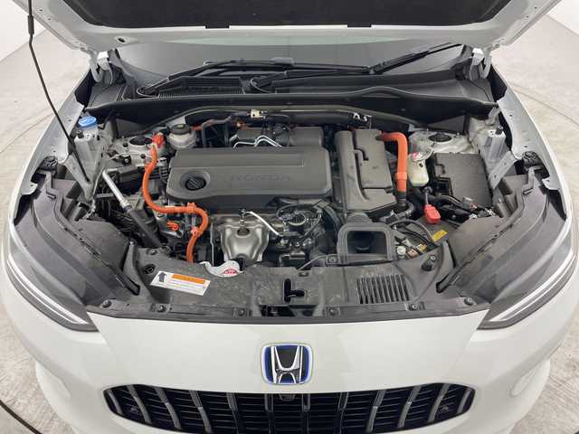 ホンダ ＺＲ－Ｖ ハイブリッド e:HEV Z 愛知県 2023(令5)年 2.9万km プラチナホワイトパール 禁煙車/純正9インチナビ/（AM/FM/Bluetooth/USB/フルセグTV）/全方位カメラ/BOSEサウンド/シーケンシャルウインカー/ワイヤレス充電/ホンダセンシング/・衝突軽減ブレーキ/・レーンキープアシスト/・アダプティブクルーズコントロール/・トラフィックジャムアシスト/・誤発進抑制機能/・パーキングセンサー/・オートハイビーム/・ブラインドスポットインフォメーション/ETC2.0/前後ドライブレコーダー/レザシート/パワーシート/メモリシート/シートヒーター/革巻きステアリング/ステアリングヒーター/パワーバックドア/ダウンヒルアシスト/純正18インチアルミホイール/スマートキー/プッシュスタート/LEDヘッドライト/オートライト/純正フロアマット/横滑り防止装置/電動格納ミラー/電子パーキングぶらーき/オートホールド