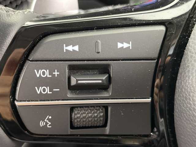 ホンダ ＺＲ－Ｖ ハイブリッド e:HEV Z 愛知県 2023(令5)年 2.9万km プラチナホワイトパール 禁煙車/純正9インチナビ/（AM/FM/Bluetooth/USB/フルセグTV）/全方位カメラ/BOSEサウンド/シーケンシャルウインカー/ワイヤレス充電/ホンダセンシング/・衝突軽減ブレーキ/・レーンキープアシスト/・アダプティブクルーズコントロール/・トラフィックジャムアシスト/・誤発進抑制機能/・パーキングセンサー/・オートハイビーム/・ブラインドスポットインフォメーション/ETC2.0/前後ドライブレコーダー/レザシート/パワーシート/メモリシート/シートヒーター/革巻きステアリング/ステアリングヒーター/パワーバックドア/ダウンヒルアシスト/純正18インチアルミホイール/スマートキー/プッシュスタート/LEDヘッドライト/オートライト/純正フロアマット/横滑り防止装置/電動格納ミラー/電子パーキングぶらーき/オートホールド