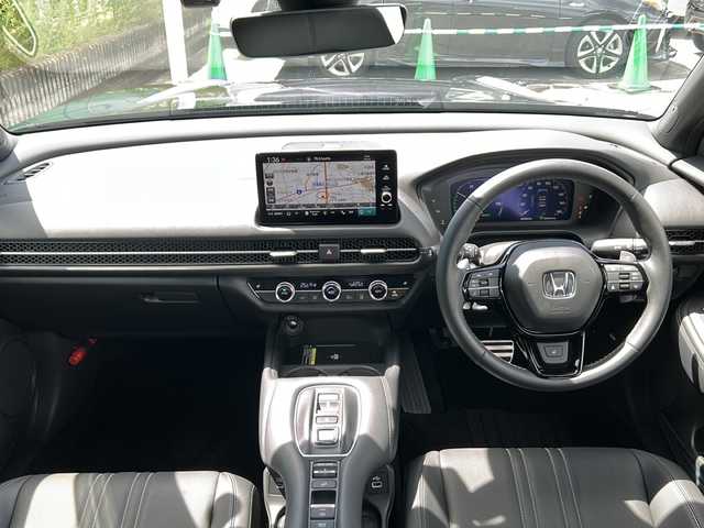 ホンダ ＺＲ－Ｖ ハイブリッド e:HEV Z ブラックスタイル 茨城県 2024(令6)年 0.7万km 黒 横滑り防止装置/コーナーセンサー前後/オートライト/ダウンヒルアシストコントロール/Bluetooth/USB入力端子/ETC2.0/全方位カメラ/純正SDナビ/MTモード付AT/スマートキー/冷房AAC/追従走行付クルーズコントロール/電動リアゲート/ドライブレコーダー前後/純正フロアマット/パワーシート/レザーシート/全席シートヒーター/18インチ純正アルミホイール