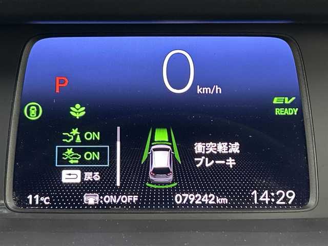 ホンダ フィット e:HEVリュクス 福岡県 2020(令2)年 8万km クリスタルブラックパール 純正８型ナビ(CD DVD BT フルセグTV) /バックカメラ /ETC　/シティブレーキシステム /レーンキープアシスト　/オートハイビーム　/レーダークルーズコントロール　/コーナーセンサー　/ハーフレザーシート　/シートヒーター　/オートライト /LEDヘッドライト　/フォグランプ