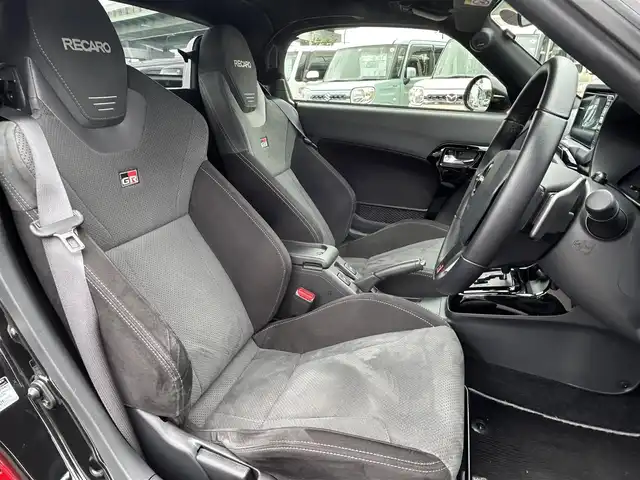 ダイハツ コペン GRスポーツ 愛知県 2022(令4)年 0.9万km マタドールレッドP ワンオーナー/スマートキー/プッシュスタート/純正ナビ/フルセグTV/BT/バックカメラ/BBS16インチAW/ETC/オートライト/パドルシフト/ステアリングスイッチ/前席シートヒーター/純正フロアマット/取説、保証書/スペアキー