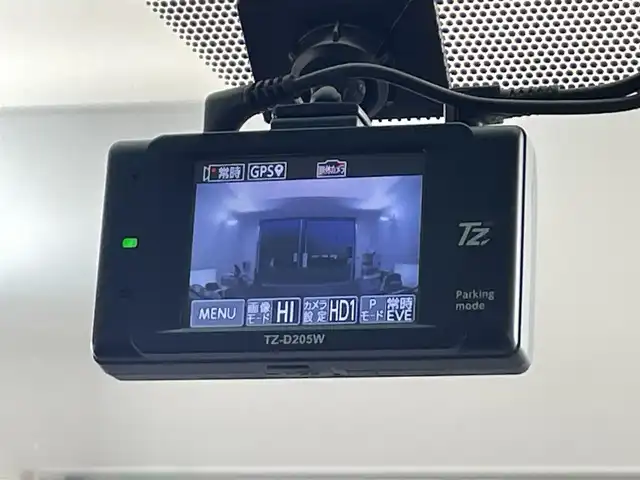 トヨタ ヴェルファイア 2．4Z ゴールデンアイズⅡ 滋賀県 2014(平26)年 8.9万km ホワイトパールクリスタルシャイン 純正ナビ/【CD.DVD.Bluetooth.フルセグTV】/バックカメラ/サンルーフ/フリップダウンモニター/ハーフレザーシート/クリアランスソナー/クルーズコントロール/オートライト/HIDヘッドライト/前後ドライブレコーダー/ETC/両側電動スライドドア/電動リアゲート/AC100V/オットマン/ステアリングスイッチ/スマートキー