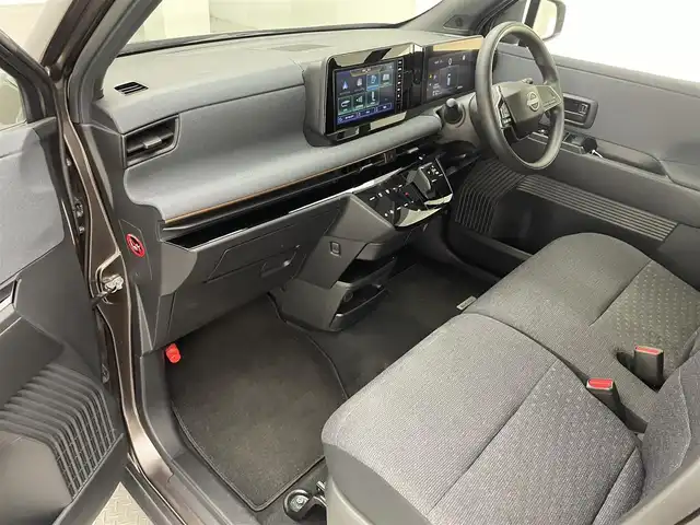 日産 サクラ X 兵庫県 2023(令5)年 3万km 茶 純正9インチディスプレイオーディオ/（BT、APPLECarPlay、Android　Aut）/バックカメラ/先行車発進お知らせ/ウィンカーミラー/オートライト/純正フロアマット/ドアバイザー/LEDヘッドライト/プッシュスタート/Eペダル/スマートキー/純正14インチAW