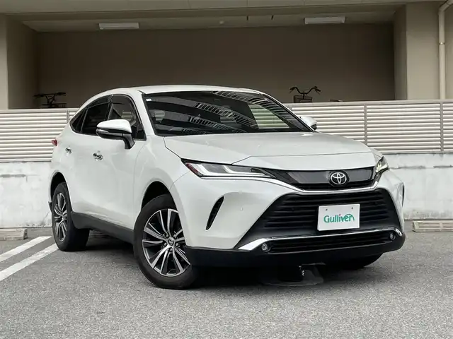トヨタ ハリアー G 大阪府 2020(令2)年 3.5万km ホワイトパールクリスタルシャイン JBLプレミアムサウンド/純正ナビ（12.3インチ）/フルセグテレビ（BT/AM/FM）/バックカメラ/デジタルインナーミラー/オートホールド/プリクラッシュセーフティー/・レーントレーシングアシスト/・クルーズコントロール（追従走行アリ）/・アダプティブハイビームシステム/・ロードサインアシスト/・先行者発進告知機能/・SRSエアバッグ（運転席/助手席）/SRSニーエアバッグ（運転席）/SRSサイドエアバック（運転席/助手席）/SRSカーテンシールドエアバッグ（前後席）/・ISOFIX/リヤフォグランプ（右側）/ETC2.0/USB（1列目2つ/2列目2つ）/AUX/革巻きステアリング/ステアリングスイッチ