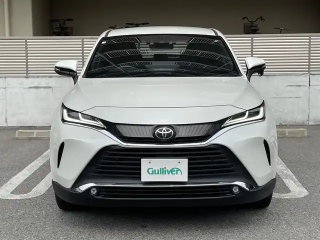 トヨタ ハリアー G 大阪府 2020(令2)年 3.5万km ホワイトパールクリスタルシャイン JBLプレミアムサウンド/純正ナビ（12.3インチ）/フルセグテレビ（BT/AM/FM）/バックカメラ/デジタルインナーミラー/オートホールド/プリクラッシュセーフティー/・レーントレーシングアシスト/・クルーズコントロール（追従走行アリ）/・アダプティブハイビームシステム/・ロードサインアシスト/・先行者発進告知機能/・SRSエアバッグ（運転席/助手席）/SRSニーエアバッグ（運転席）/SRSサイドエアバック（運転席/助手席）/SRSカーテンシールドエアバッグ（前後席）/・ISOFIX/リヤフォグランプ（右側）/ETC2.0/USB（1列目2つ/2列目2つ）/AUX/革巻きステアリング/ステアリングスイッチ