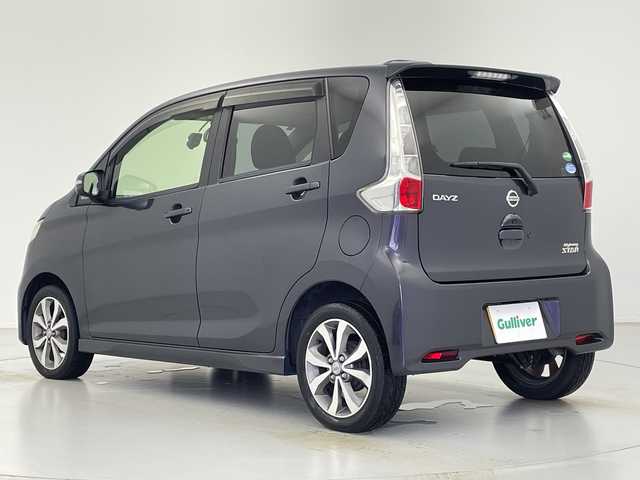 日産 デイズ ハイウェイスターG ターボ 愛知県 2014(平26)年 4.8万km プレミアムパープルP 社外ナビ/・ワンセグTV/・Bluetooth/・CD/・AM/FM/アラウンドビューモニター/純正アルミホイール/ETC/HIDヘッドライト/スマートキー/プッシュスタート/横滑り防止装置/ステアリングスイッチ/ドライブレコーダー