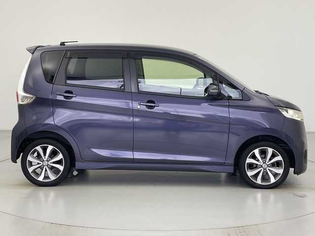 日産 デイズ ハイウェイスターG ターボ 愛知県 2014(平26)年 4.8万km プレミアムパープルP 社外ナビ/・ワンセグTV/・Bluetooth/・CD/・AM/FM/アラウンドビューモニター/純正アルミホイール/ETC/HIDヘッドライト/スマートキー/プッシュスタート/横滑り防止装置/ステアリングスイッチ/ドライブレコーダー