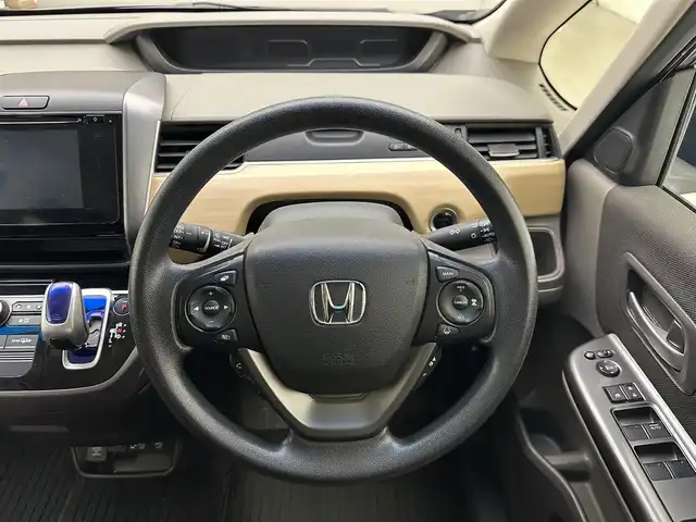 ホンダ フリード ハイブリット G ホンダセンシング 兵庫県 2017(平29)年 6.6万km モダンスティールM 純正メモリナビ/(CD/DVD/BT/フルセグ）/HDMI/前後ドライブレコーダー/バックカメラ/両側パワースライドドア/ビルトインETC/ACC/LKA/PCS/純正フロアマット/純正ドアバイザー/LEDヘッドライト