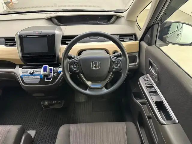 ホンダ フリード ハイブリット G ホンダセンシング 兵庫県 2017(平29)年 6.6万km モダンスティールM 純正メモリナビ/(CD/DVD/BT/フルセグ）/HDMI/前後ドライブレコーダー/バックカメラ/両側パワースライドドア/ビルトインETC/ACC/LKA/PCS/純正フロアマット/純正ドアバイザー/LEDヘッドライト