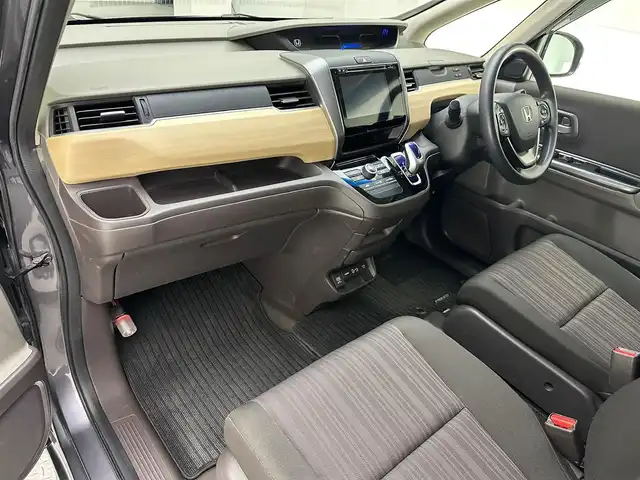 ホンダ フリード ハイブリット G ホンダセンシング 兵庫県 2017(平29)年 6.6万km モダンスティールM 純正メモリナビ/(CD/DVD/BT/フルセグ）/HDMI/前後ドライブレコーダー/バックカメラ/両側パワースライドドア/ビルトインETC/ACC/LKA/PCS/純正フロアマット/純正ドアバイザー/LEDヘッドライト