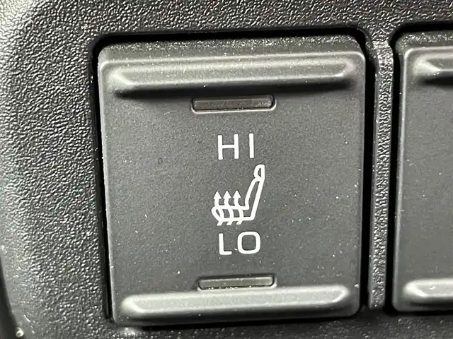 トヨタ シエンタ Z 東京都 2023(令5)年 1.6万km ベージュ 純正ディスプレイオーディオナビ/全方位カメラ/両側パワースライドドア/レーダークルーズコントロール/前席シートヒーター/ステアリングヒーター/フルセグTV/Bluetooth/コーナーセンサー/ブラインドスポットモニター/LEDヘッドライト/ETC2.0/ステアリングスイッチ/スマートキー/プッシュスタート