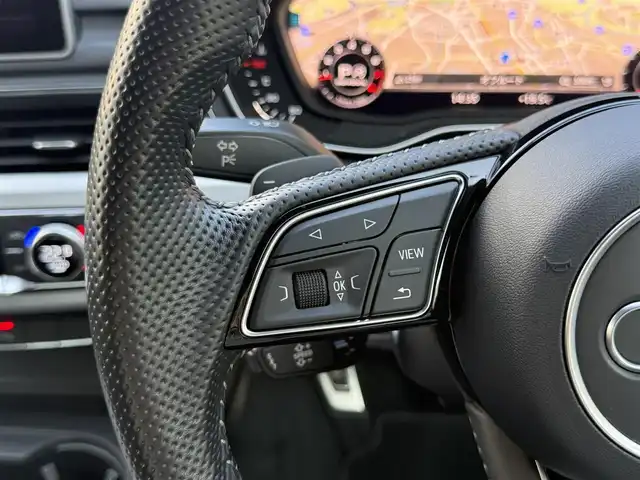 アウディ Ａ５ SB2．0TFSI Q スポーツ 愛知県 2017(平29)年 2万km グレイシアホワイトメタリック /正規ディーラー車//禁煙車//7速Sトロニック//Sラインパッケージ//マトリクスLED//バーチャルコックピット//MMIナビ//フルセグ/BT/CD/DVD/MSV/SD/USB/AUX//バックカメラ//ETC2.0//前後ドライブレコーダー//ハーフレザーシート//パワーシート//ランバーサポート//シートヒーター//電動リアゲート//アウディプレセンス//アクティブレーンアシスト//渋滞アシスト//レーダークルーズコントロール//パーキングエイド//エフィシエンシアシスト//アウディドライブセレクト//Efficiency/Comfort/Dynamic/Individual//ESC//パドルシフト//MTモード付きAT//純正18インチアルミホイール//スピードリミッター//アイドリングストップ//シーケンシャルウィンカー//ハイビームアシスト//リアフォグランプ//デイライムランニングライト//オールウェザーライト//カミング・リービングホームライト//プッシュスタート//スペアスマートキー//革巻きステアリング//ステアリングリモコン//チルト＆テレスコピックステアリング//純正フロアマット//トノカバー//レインセンサー//オートリトラクタブルウィンカーミラー//保証書/取扱説明書//D記録簿H30.R1.5.6