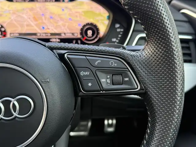 アウディ Ａ５ SB2．0TFSI Q スポーツ 愛知県 2017(平29)年 2万km グレイシアホワイトメタリック /正規ディーラー車//禁煙車//7速Sトロニック//Sラインパッケージ//マトリクスLED//バーチャルコックピット//MMIナビ//フルセグ/BT/CD/DVD/MSV/SD/USB/AUX//バックカメラ//ETC2.0//前後ドライブレコーダー//ハーフレザーシート//パワーシート//ランバーサポート//シートヒーター//電動リアゲート//アウディプレセンス//アクティブレーンアシスト//渋滞アシスト//レーダークルーズコントロール//パーキングエイド//エフィシエンシアシスト//アウディドライブセレクト//Efficiency/Comfort/Dynamic/Individual//ESC//パドルシフト//MTモード付きAT//純正18インチアルミホイール//スピードリミッター//アイドリングストップ//シーケンシャルウィンカー//ハイビームアシスト//リアフォグランプ//デイライムランニングライト//オールウェザーライト//カミング・リービングホームライト//プッシュスタート//スペアスマートキー//革巻きステアリング//ステアリングリモコン//チルト＆テレスコピックステアリング//純正フロアマット//トノカバー//レインセンサー//オートリトラクタブルウィンカーミラー//保証書/取扱説明書//D記録簿H30.R1.5.6