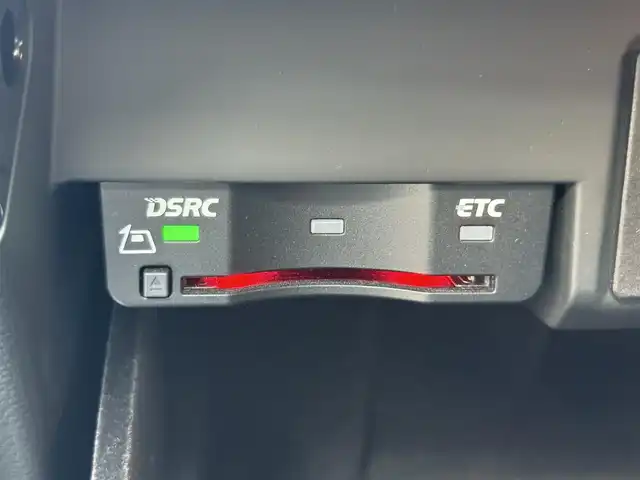 アウディ Ａ５ SB2．0TFSI Q スポーツ 愛知県 2017(平29)年 2万km グレイシアホワイトメタリック /正規ディーラー車//禁煙車//7速Sトロニック//Sラインパッケージ//マトリクスLED//バーチャルコックピット//MMIナビ//フルセグ/BT/CD/DVD/MSV/SD/USB/AUX//バックカメラ//ETC2.0//前後ドライブレコーダー//ハーフレザーシート//パワーシート//ランバーサポート//シートヒーター//電動リアゲート//アウディプレセンス//アクティブレーンアシスト//渋滞アシスト//レーダークルーズコントロール//パーキングエイド//エフィシエンシアシスト//アウディドライブセレクト//Efficiency/Comfort/Dynamic/Individual//ESC//パドルシフト//MTモード付きAT//純正18インチアルミホイール//スピードリミッター//アイドリングストップ//シーケンシャルウィンカー//ハイビームアシスト//リアフォグランプ//デイライムランニングライト//オールウェザーライト//カミング・リービングホームライト//プッシュスタート//スペアスマートキー//革巻きステアリング//ステアリングリモコン//チルト＆テレスコピックステアリング//純正フロアマット//トノカバー//レインセンサー//オートリトラクタブルウィンカーミラー//保証書/取扱説明書//D記録簿H30.R1.5.6