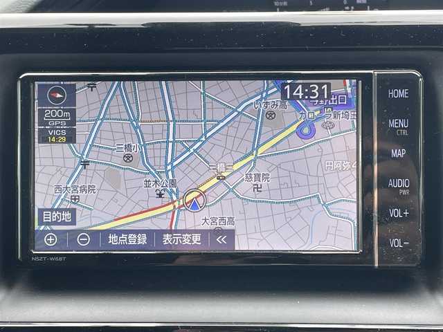 トヨタ エスクァイア Gi 埼玉県 2018(平30)年 5万km ホワイトパールクリスタルシャイン レザーシート/前席シートヒーター/純正ＳＤナビ＆フルセグＴＶ/（ＤＶＤ＆ＣＤ＆ＭＳＶ＆ＢＴ）/バックカメラ/ビルトインＥＴＣ（２．０）/ドライブレコーダー/Ｔｏｙｏｔａ　Ｓａｆｅｔｙ　Ｓｅｎｓｅ　Ｃ/・プリクラッシュセーフティシステム/・レーンディパーチャーアラート/・オートマチックハイビーム/・先行車発進告知機能/クルーズコントロール/ウッドコンビステアリング/ステアリングリモコン/アイドリングストップ/両側パワースライドドア/ＴＲＤフロントグリル/純正１５inアルミホイール/オートライト/ＬＥＤライト/フォグランプ/オート電動格納ミラー/スマートキー/プッシュスタート/Ｗ＆ニーエアバッグ/横滑り防止機能/ＡＢＳ/ドアバイザー/フロアマット/新車保証書/取扱説明書（車両＆ナビ）/スマートスペアキー有
