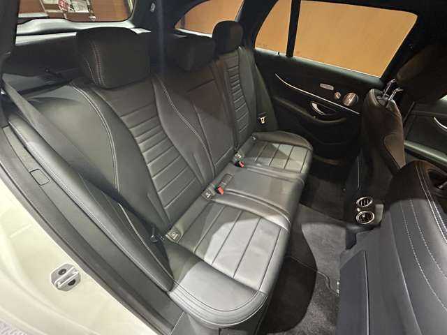 メルセデス・ベンツ Ｍ・ベンツ Ｅ２２０ｄ ステーションワゴン スポーツ 千葉県 2022(令4)年 0.8万km ダイヤモンドホワイト サンルーフ　/エクスクルーシブＰＫＧ　/黒革シート/Ｂｕｒｍｅｓｔｅｒ　/３６０°カメラ　/ＨＵＤ　/パワーシート　/シートヒーター　/電動リアゲート　/レーダーセーフティＰＫＧ　/ディスタンスパイロット　/レーンアシスト